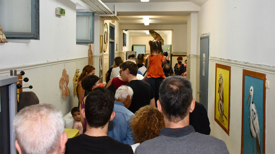 ΣΥΡΙΖΑ: «Ουρές» στα εκλογικά τμήματα - Έχουν ψηφίσει 70.607, 17.019 τα νέα μέλη