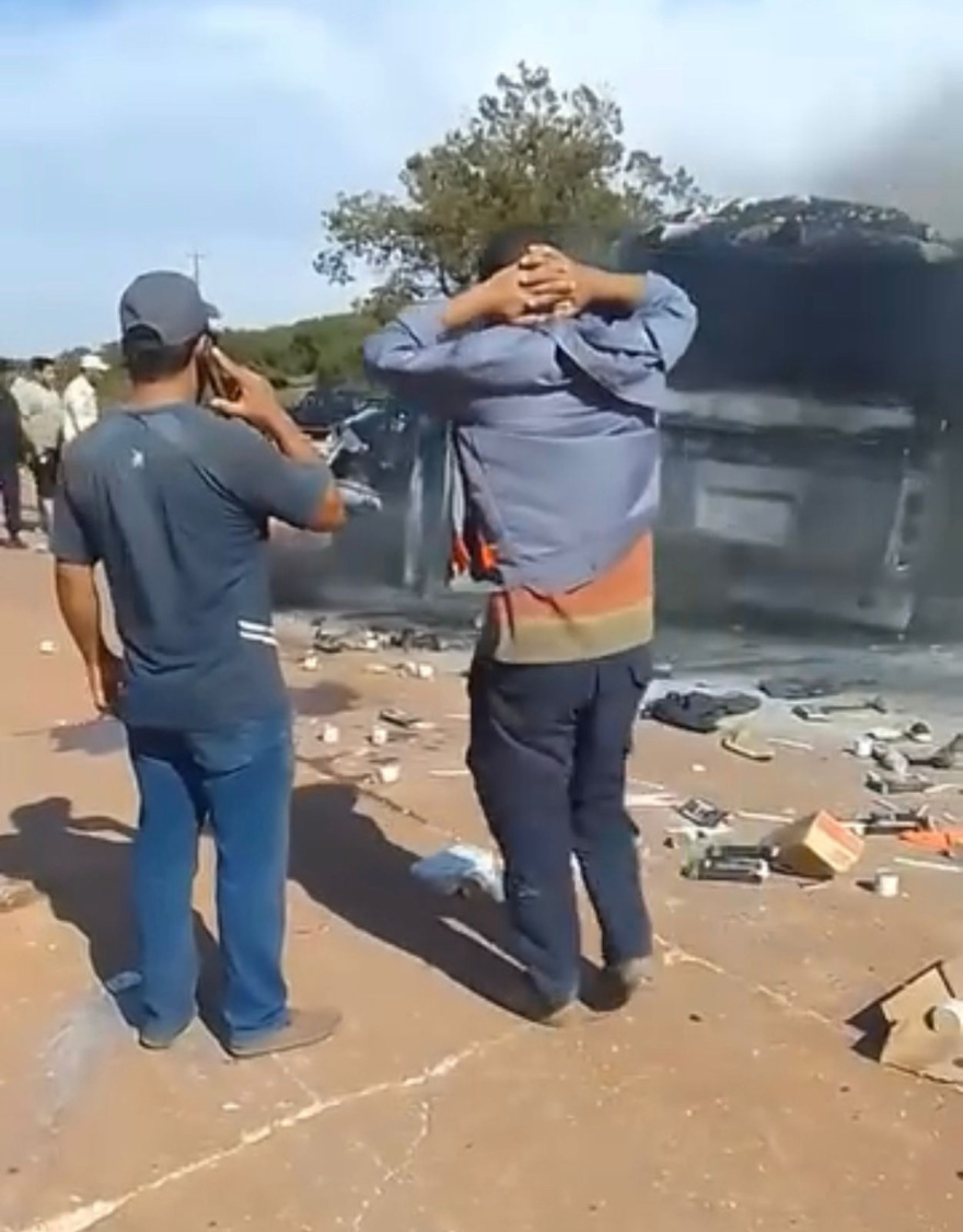 Λιβύη: Δύο νοσηλεύτριες, ένας υπαξιωματικός και δύο διερμηνείς οι πέντε Έλληνες νεκροί στο τροχαίο