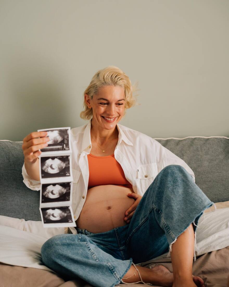 Γιούλικα Σκαφιδά: Έγκυος η ηθοποιός - Η ανακοίνωση και οι φωτογραφίες με τη φουσκωμένη κοιλιά της