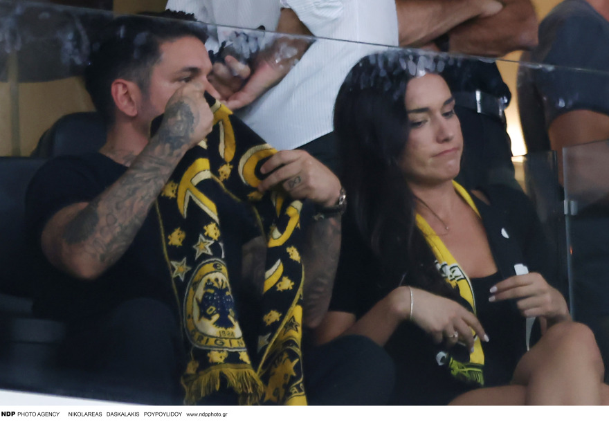 Stan: Έκανε την πρώτη του δημόσια εμφάνιση με τη σύζυγό του λίγες ημέρες μετά τον γάμο τους