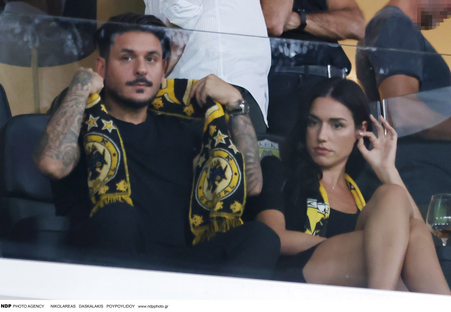 Stan: Έκανε την πρώτη του δημόσια εμφάνιση με τη σύζυγό του λίγες ημέρες μετά τον γάμο τους