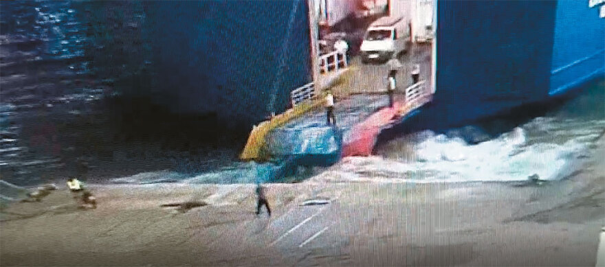 Οι καταθέσεις για το έγκλημα στο Blue Horizon: «Γύρισε την πλάτη σαν να έπεσε ένα χαρτί στη θάλασσα...»