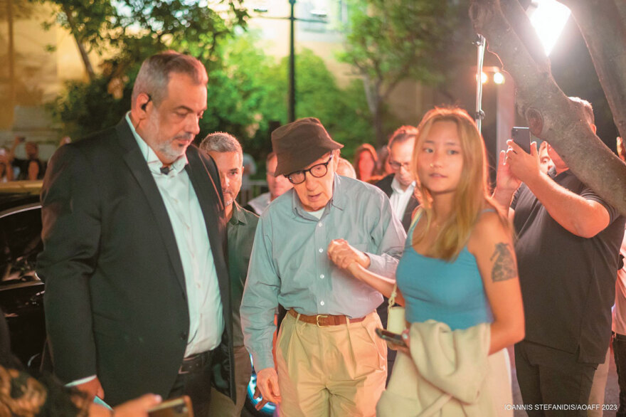 Ο Γούντι Αλεν στον Δανίκα - «Πάντα ποθούμε αυτό που δεν έχουμε: Τη γυναίκα του άλλου»