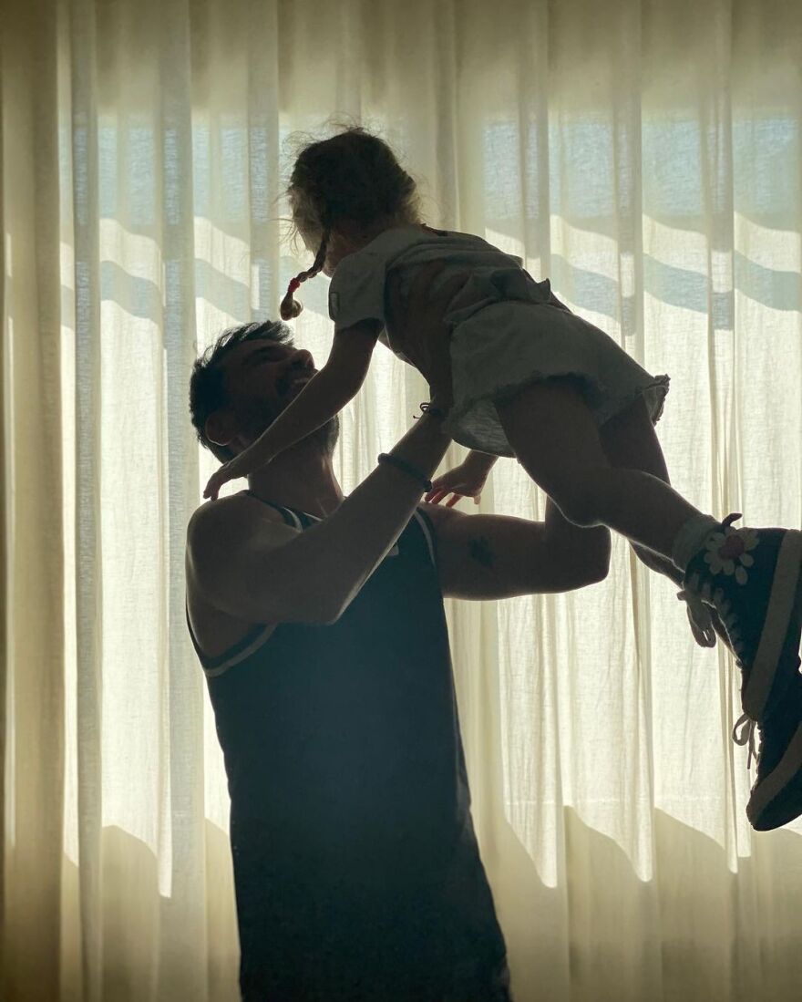 Παντελής Τουτουντζής για την κόρη του: «Πριν 4 χρόνια σαν σήμερα ήρθες στη ζωή μας και τη γέμισες με νεραιδόσκονη»