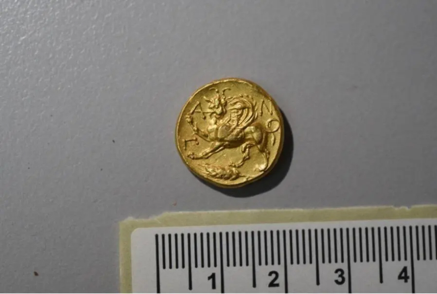 Επιχείρηση της ΕΛΑΣ απέτρεψε αγοραπωλησία αρχαιοτήτων - Κατασχέθηκαν 31 αρχαία αντικείμενα (φωτογραφίες)