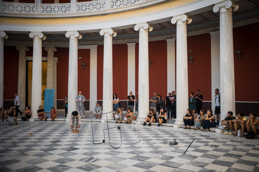 Art Athina: Πλήθος κόσμου έδωσε το παρών στην μεγάλη εικαστική διοργάνωση