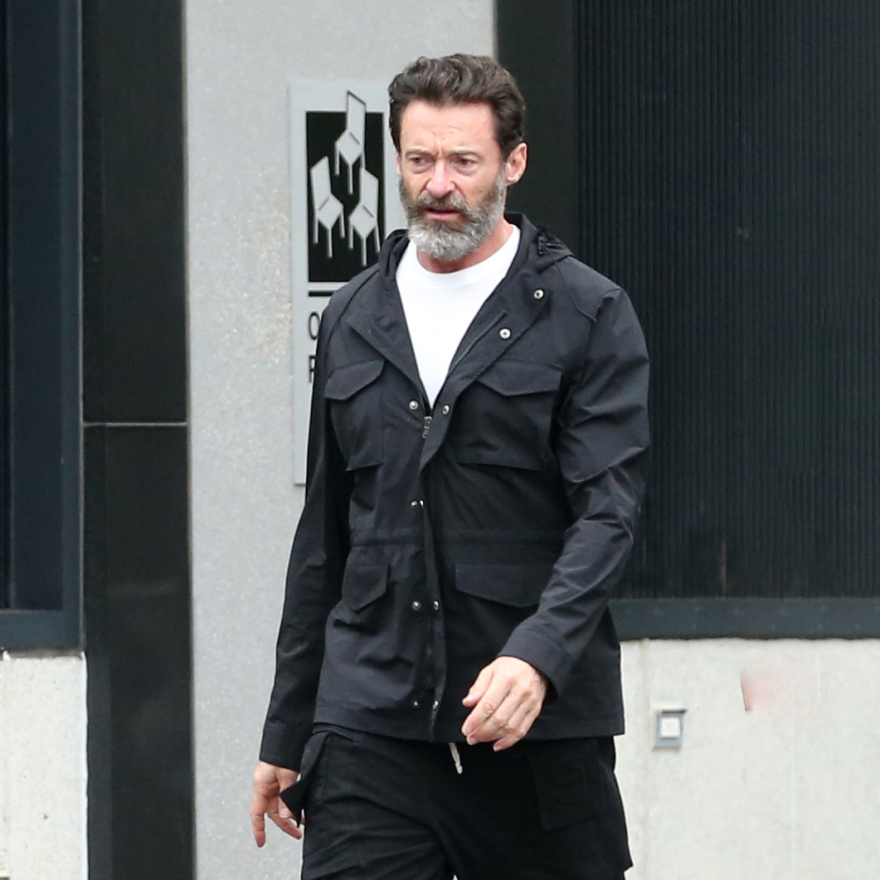 Χιου Τζάκμαν: Ο Ράιαν Ρέινολντς τον παρηγορεί μετά τον χωρισμό του από τη Ντέμπορα Λι Φέρνες