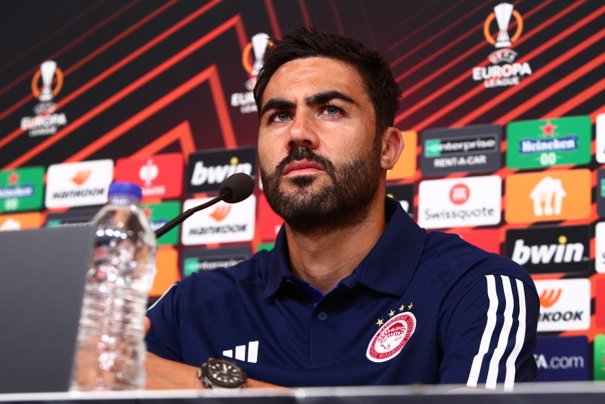 Μαρτίνεθ για το Ολυμπιακός - Φράιμπουργκ: «Να παίξουμε έξυπνα και με την καρδιά μας»