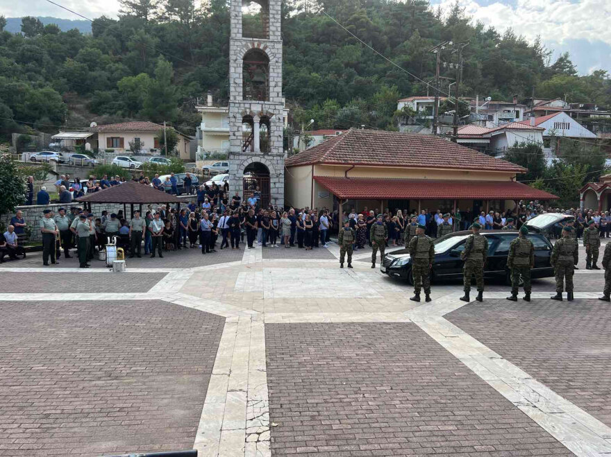 Ράγισαν καρδιές στην τελετή στο Πεντάγωνο προς τιμήν των νεκρών στη Λιβύη