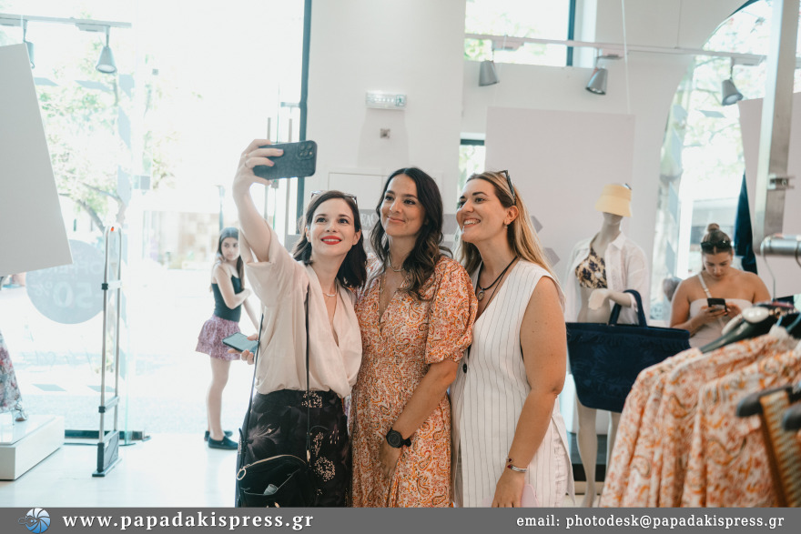 Πού έκανε τα ψώνια της η Ελένη Τσολάκη για καλό σκοπό 