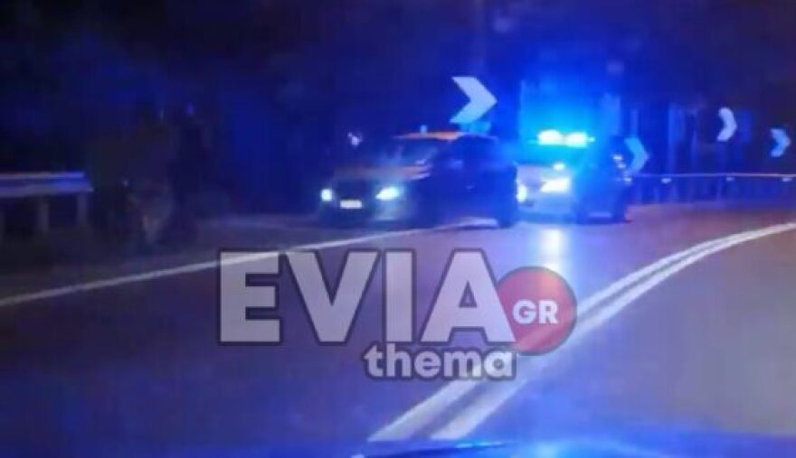 Εύβοια: Σοβαρό τροχαίο στα Ψαχνά – Αυτοκίνητο διέλυσε μηχανάκι μετά από σύγκρουση