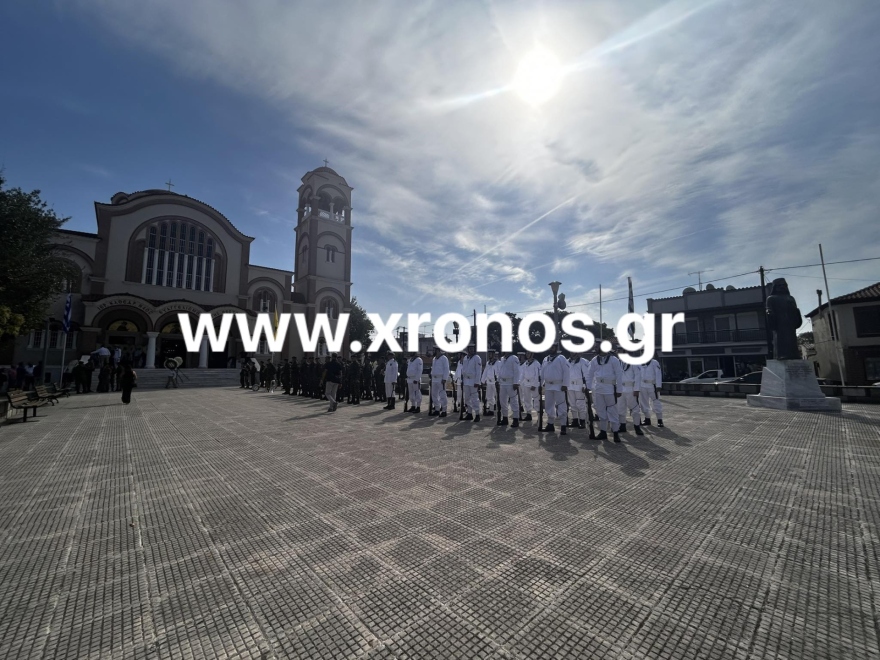 Γλυκερία Μεμεκίδου: Θρήνος στην κηδεία της στην Κομοτηνή - Με την ελληνική σημαία η σορός για την κηδεία