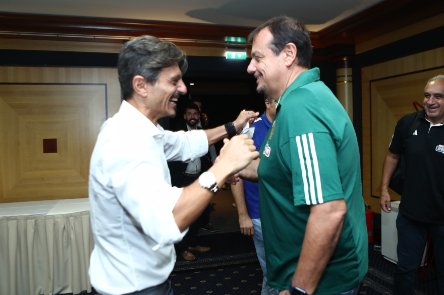  Σλούκας: «Αποδοκιμάστηκα ως παίκτης της Φενέρ περισσότερο στον Ολυμπιακό παρά στον Παναθηναϊκό»  - Βίντεο 