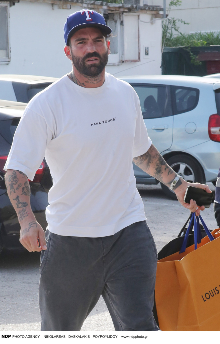 Ιωάννα Τούνη - Δημήτρης Αλεξάνδρου: Βάφτισαν τον γιο τους - Όσα έγιναν στο πάρτι μετά το μυστήριο