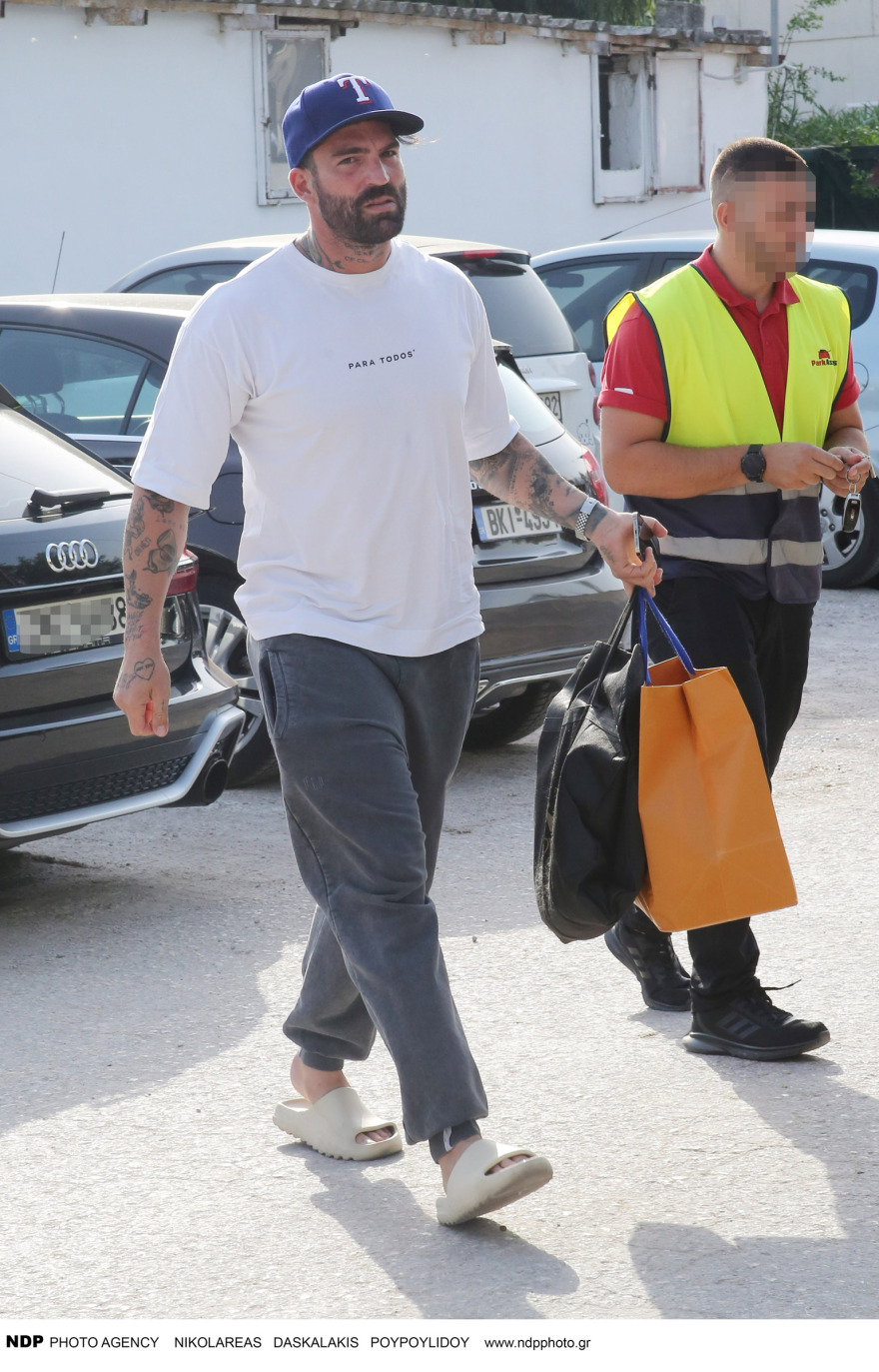 Ιωάννα Τούνη - Δημήτρης Αλεξάνδρου: Βάφτισαν τον γιο τους - Όσα έγιναν στο πάρτι μετά το μυστήριο