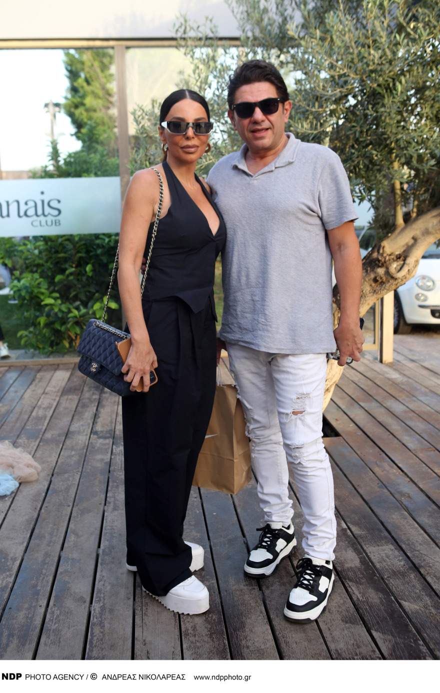 Ιωάννα Τούνη - Δημήτρης Αλεξάνδρου: Βάφτισαν τον γιο τους - Όσα έγιναν στο πάρτι μετά το μυστήριο