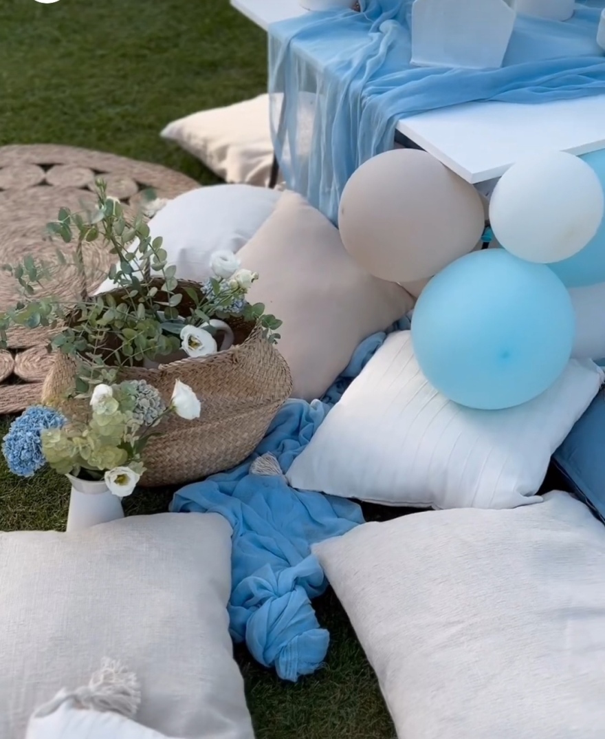 Ιωάννα Τούνη - Δημήτρης Αλεξάνδρου: Βάφτισαν τον γιο τους - Όσα έγιναν στο πάρτι μετά το μυστήριο