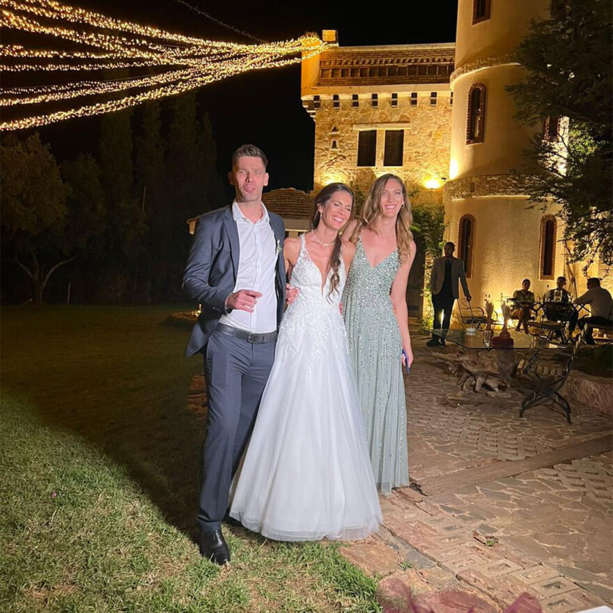 Λιβύη: Η χαρά έγινε τραγωδία 8 μέρες μετά - Φωτογραφίες από τον γάμο της Άντζελας Μανδαλιού