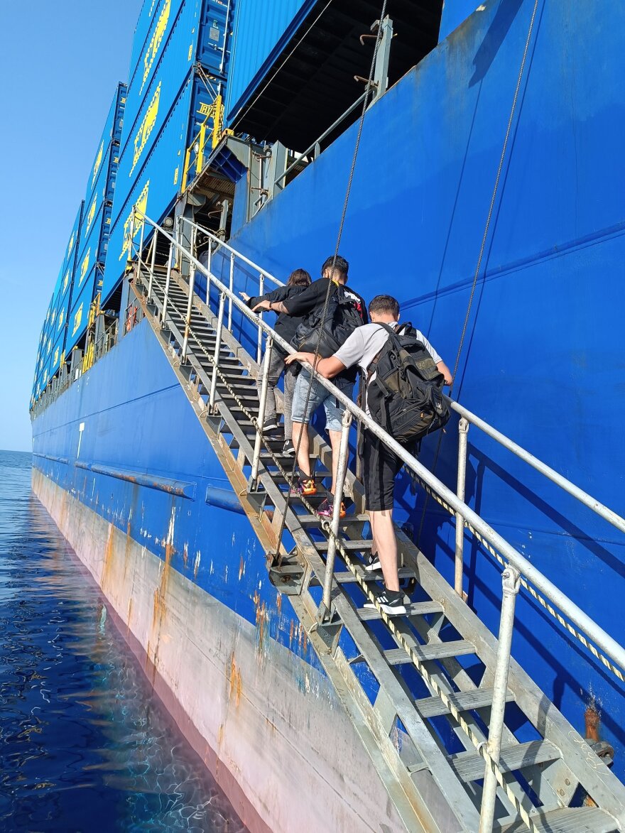 Βίντεο: Η διάσωση 93 μεταναστών στα ανοικτά της Πύλου - Συνελήφθησαν τρεις διακινητές