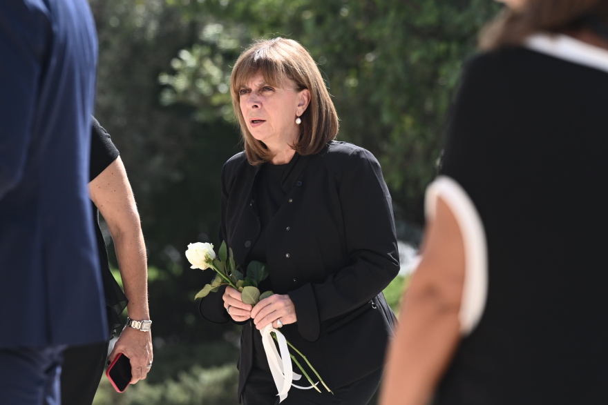 Λιβύη: Παρασημοφόρηση μετά θάνατον για τα αδέρφια Μανδαλιού που σκοτώθηκαν - Οδύνη στο τελευταίο «αντίο» (φωτογραφίες)