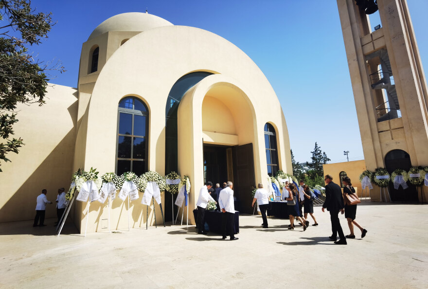 Λιβύη: Παρασημοφόρηση μετά θάνατον για τα αδέρφια Μανδαλιού που σκοτώθηκαν - Οδύνη στο τελευταίο «αντίο» (φωτογραφίες)