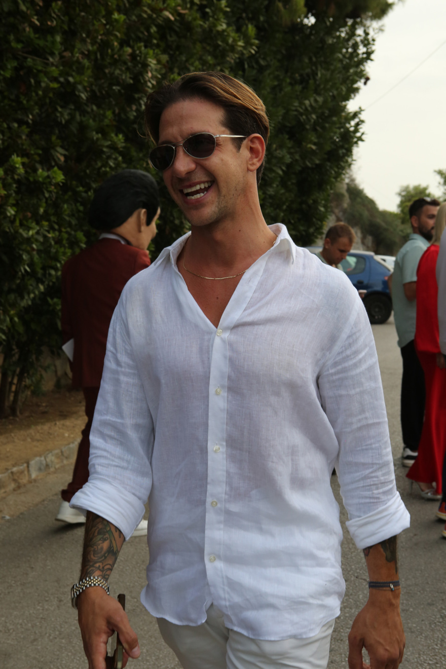 Γιώργος Αγγελόπουλος: Παντρεύτηκε τη Δήμητρα Βαμβακούση - Δείτε φωτογραφίες και βίντεο