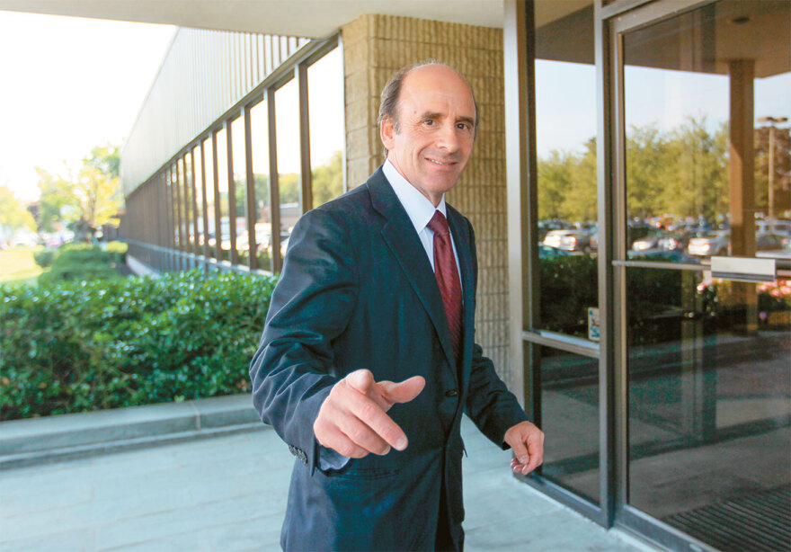 Οι 14+1 «άγνωστοι» Έλληνες μεγιστάνες με πάνω από $2 δισ. περιουσία