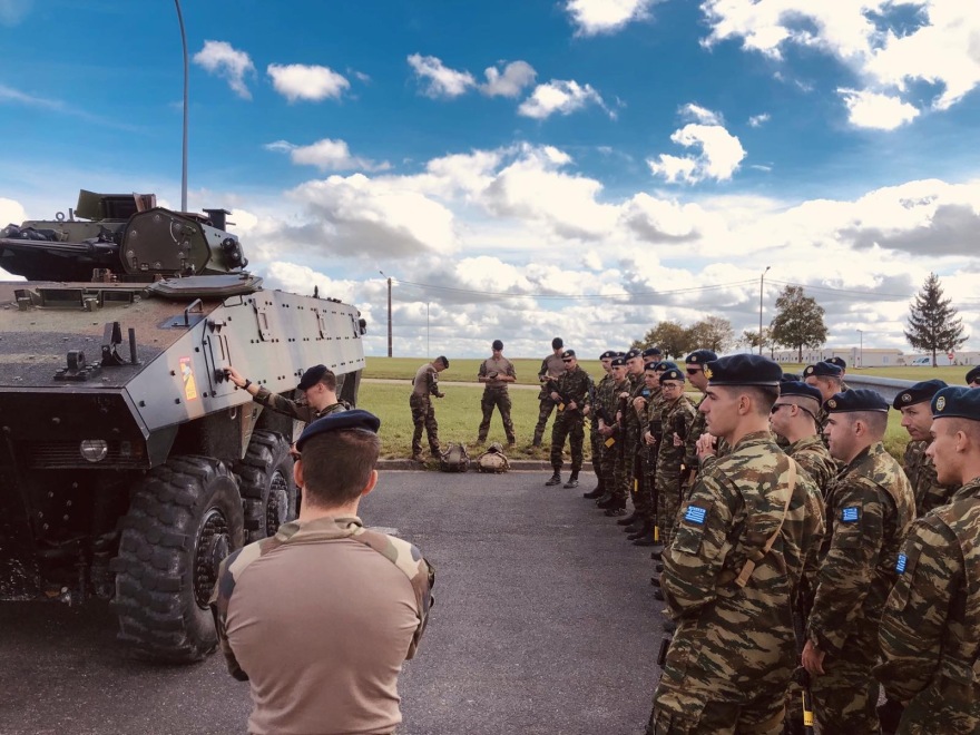 Ενοπλες Δυνάμεις: Εντυπωσιακές εικόνες από την συνεκπαίδευση Ελλάδας - Γαλλίας στην οργάνωση μάχης Πεζικού