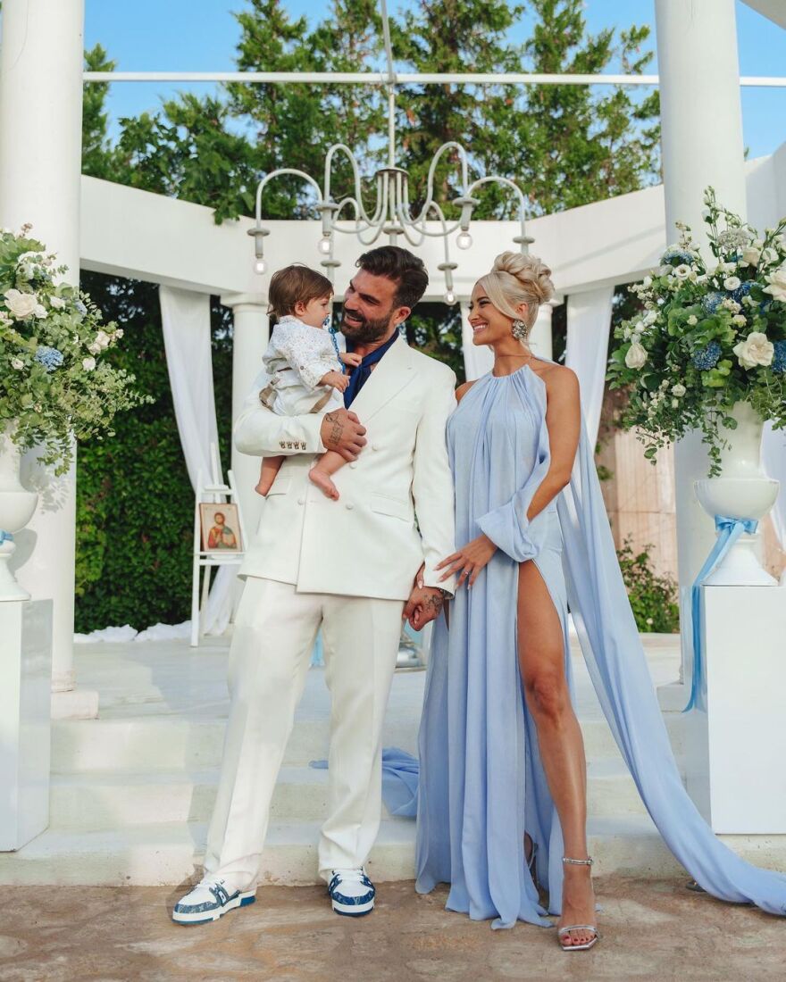 Ιωάννα Τούνη: Ανέβασε φωτογραφίες από τη βάφτιση του γιου της 