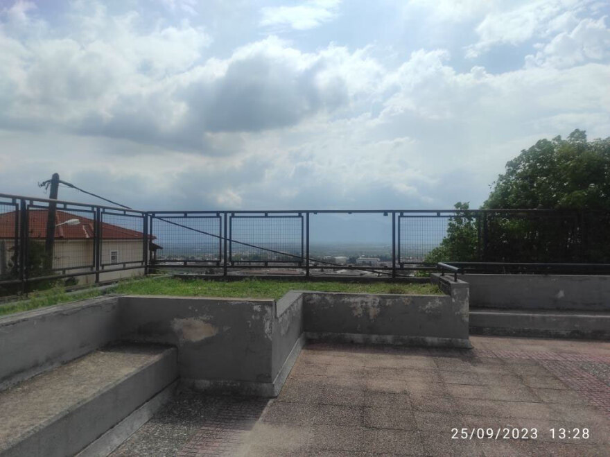 Λαμία: Το πόρισμα του Δήμου για τον μαθητή που έπεσε από ύψος 5 μέτρων σε σχολείο - «Υπήρξε μεγάλη ώθηση από μέσα»