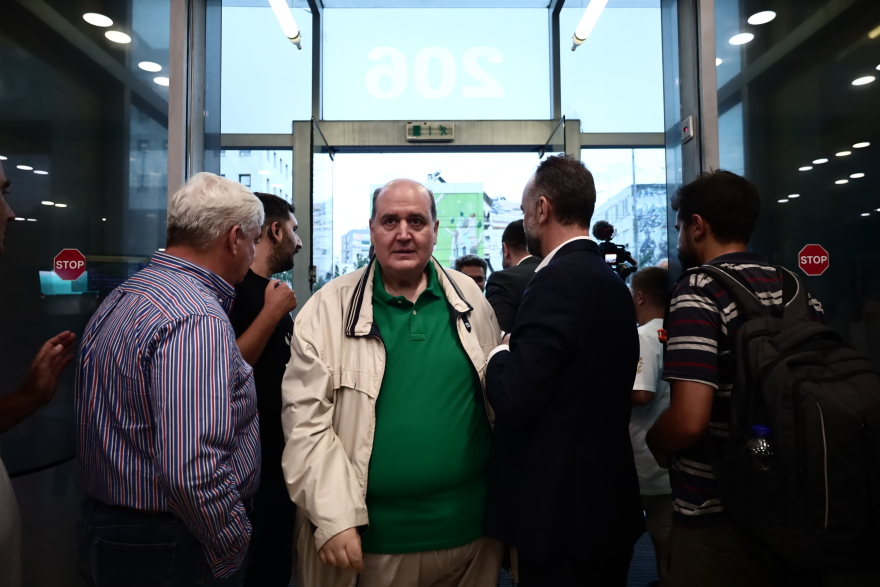 Ο Κασσελάκης στην παρουσίαση των υποψηφίων του Ζαχαριάδη: «Θα τρέξουμε πολλά χιλιόμετρα για να σε υποστηρίξουμε»