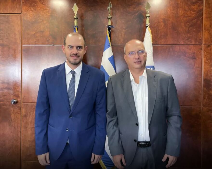 Δημιουργούνται κινητές μονάδες παραλαβής αιτήσεων διαβατηρίων για τους Έλληνες του εξωτερικού