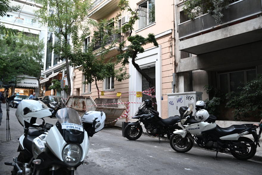 Κολωνάκι: Ανατροπή με το «οπλοστάσιο» - Τα όπλα ανήκαν στον πρωθυπουργό επί Κατοχής, Εμμανουήλ Τσουδερό