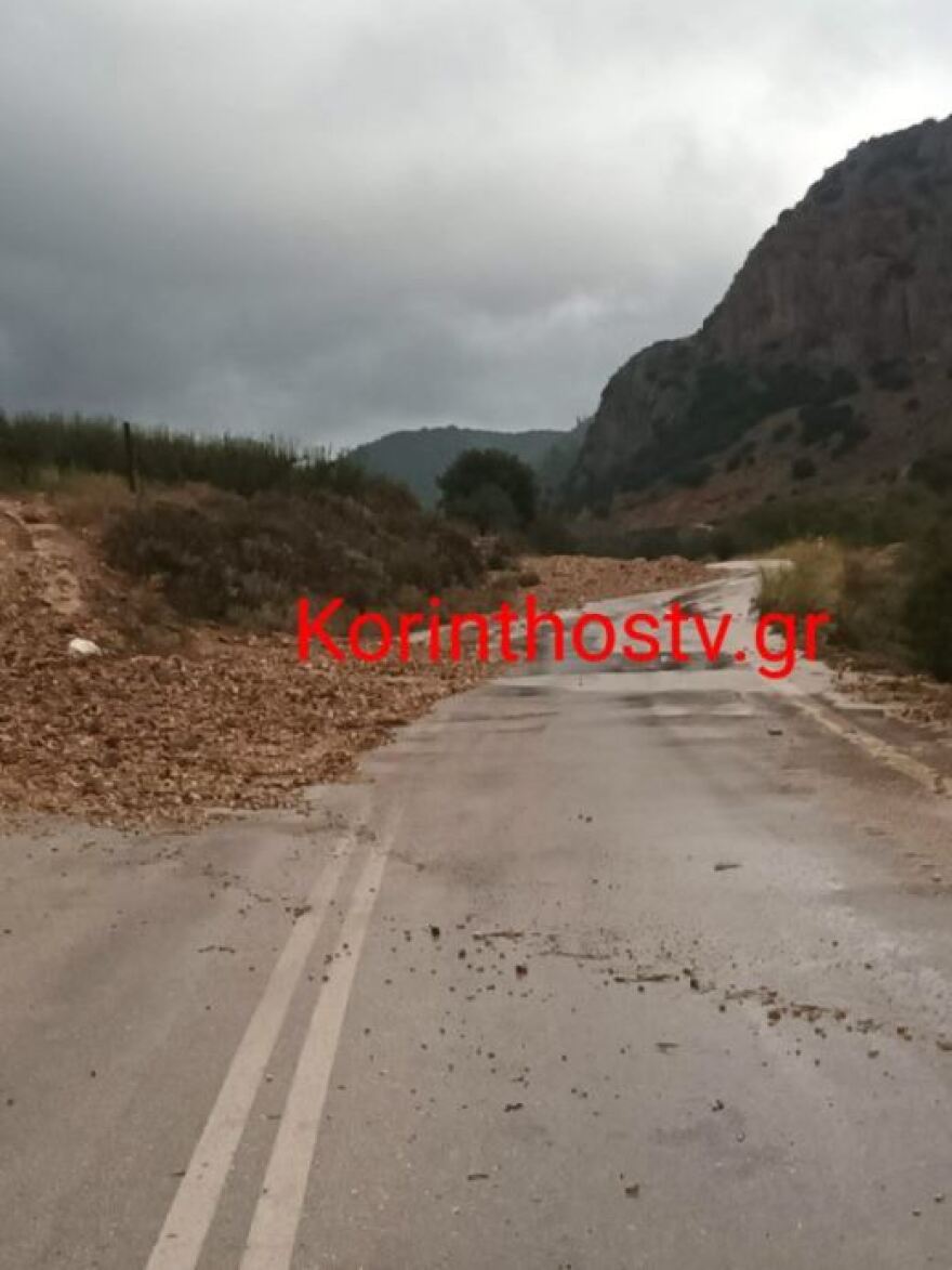 Κακοκαιρία Elias: Πλημμύρισαν δρόμοι και φούσκωσαν ρέματα στην Κορινθία - Δείτε βίντεο και φωτογραφίες