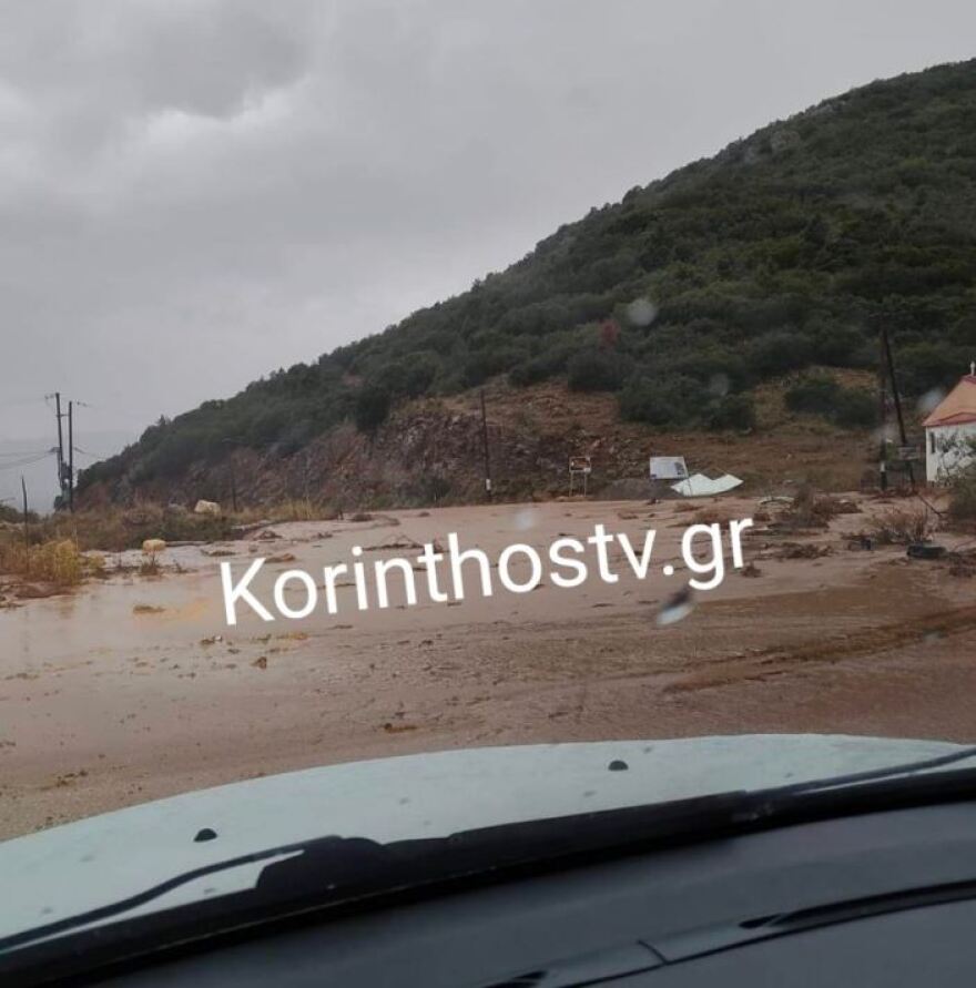 Κακοκαιρία Elias: Πλημμύρισαν δρόμοι και φούσκωσαν ρέματα στην Κορινθία - Δείτε βίντεο και φωτογραφίες