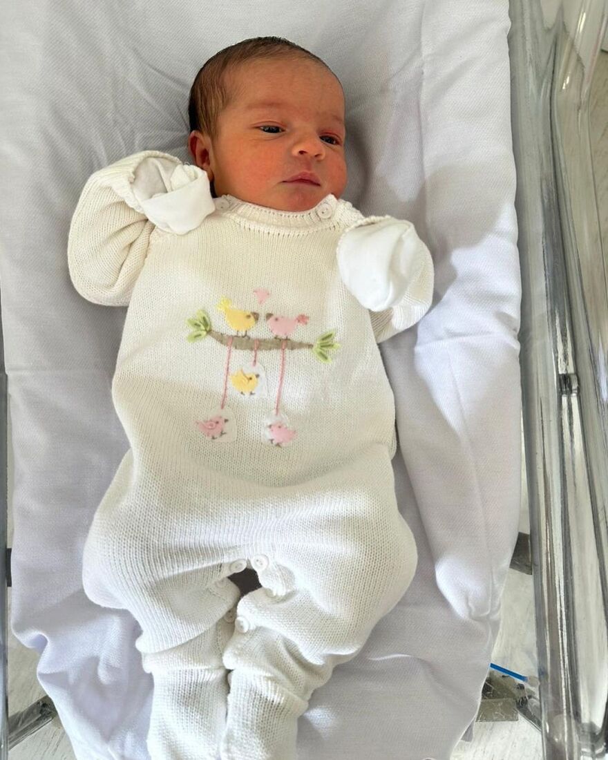 Ζιζέλ Μπούντχεν: Η φωτογραφία με τους γονείς και τις πέντε αδελφές της