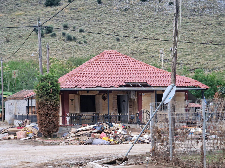 Κακοκαιρία «Daniel»: Χωριό «φάντασμα» το Κεραμίδι Τρικάλων - «Δεν υπάρχει τίποτα πλέον... τελειώσαμε» - Βίντεο και φωτογραφίες