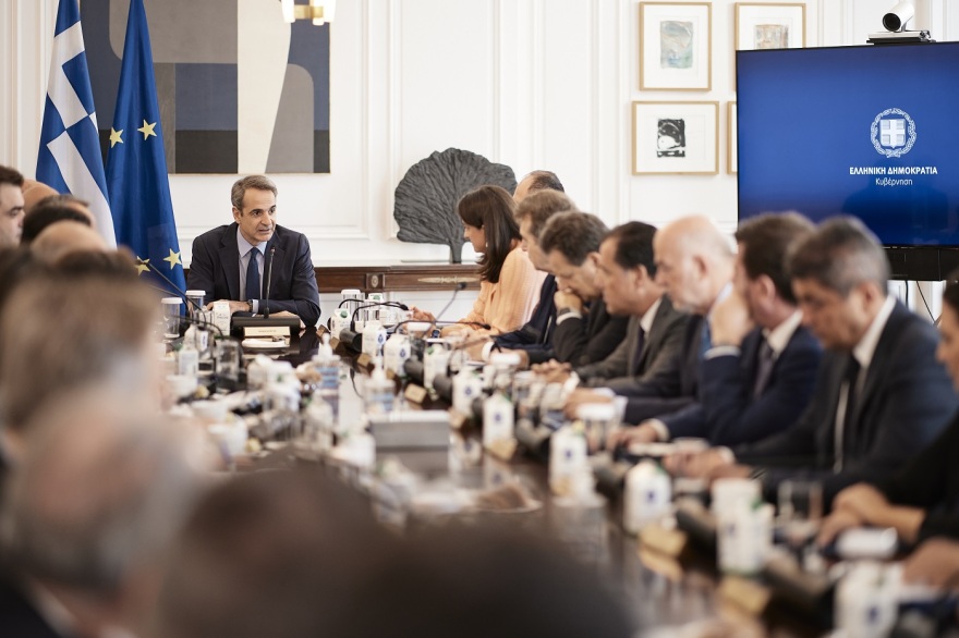 Μητσοτάκης στο Υπουργικό Συμβούλιο: Διαρκής αξιολόγηση για να λειτουργεί αποτελεσματικότερα το κράτος