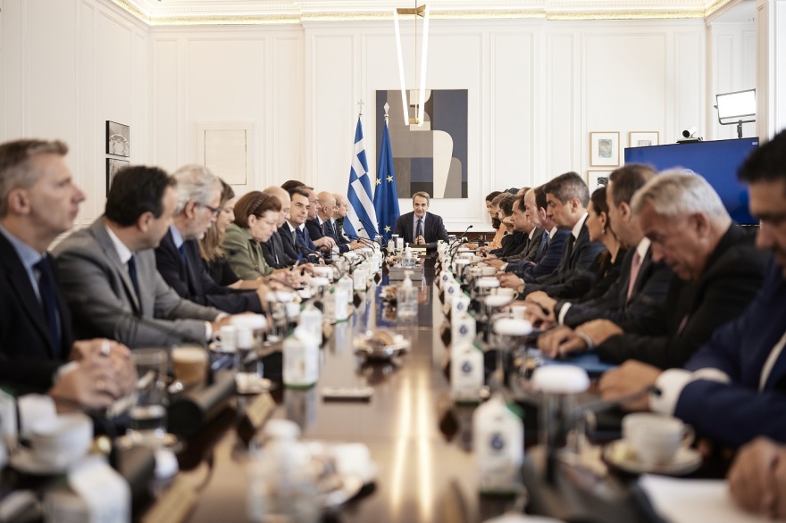 Μητσοτάκης στο Υπουργικό Συμβούλιο: Διαρκής αξιολόγηση για να λειτουργεί αποτελεσματικότερα το κράτος