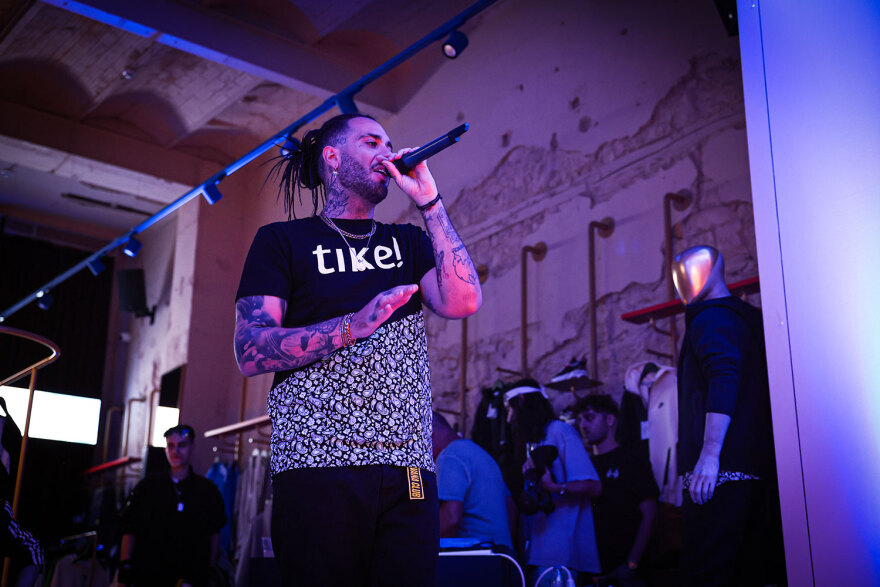 Tike Athens - Athens Sneaker Temple