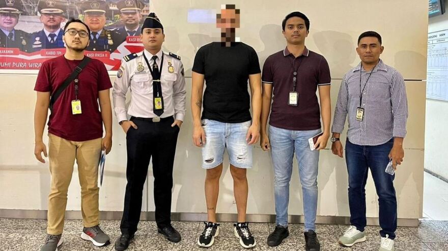 Ινδονησία: Απελάθηκε Ιταλός τουρίστας γιατί έκανε σεξ στη μέση του δρόμου στο Μπαλί