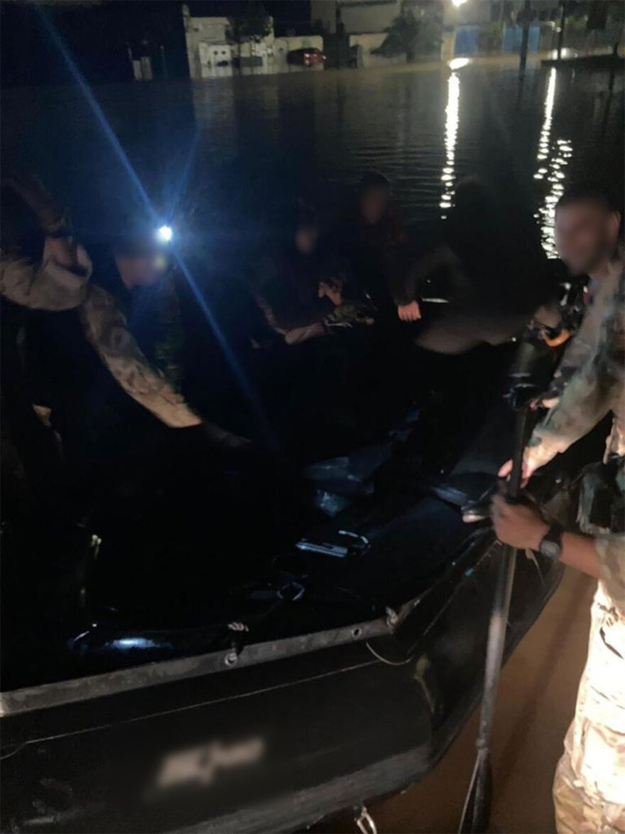 Βόλος - Κακοκαιρία Elias: Κομάντο της Ζ-ΜΑΚ και πεζοναύτες απεγκλώβιζαν όλη τη νύχτα