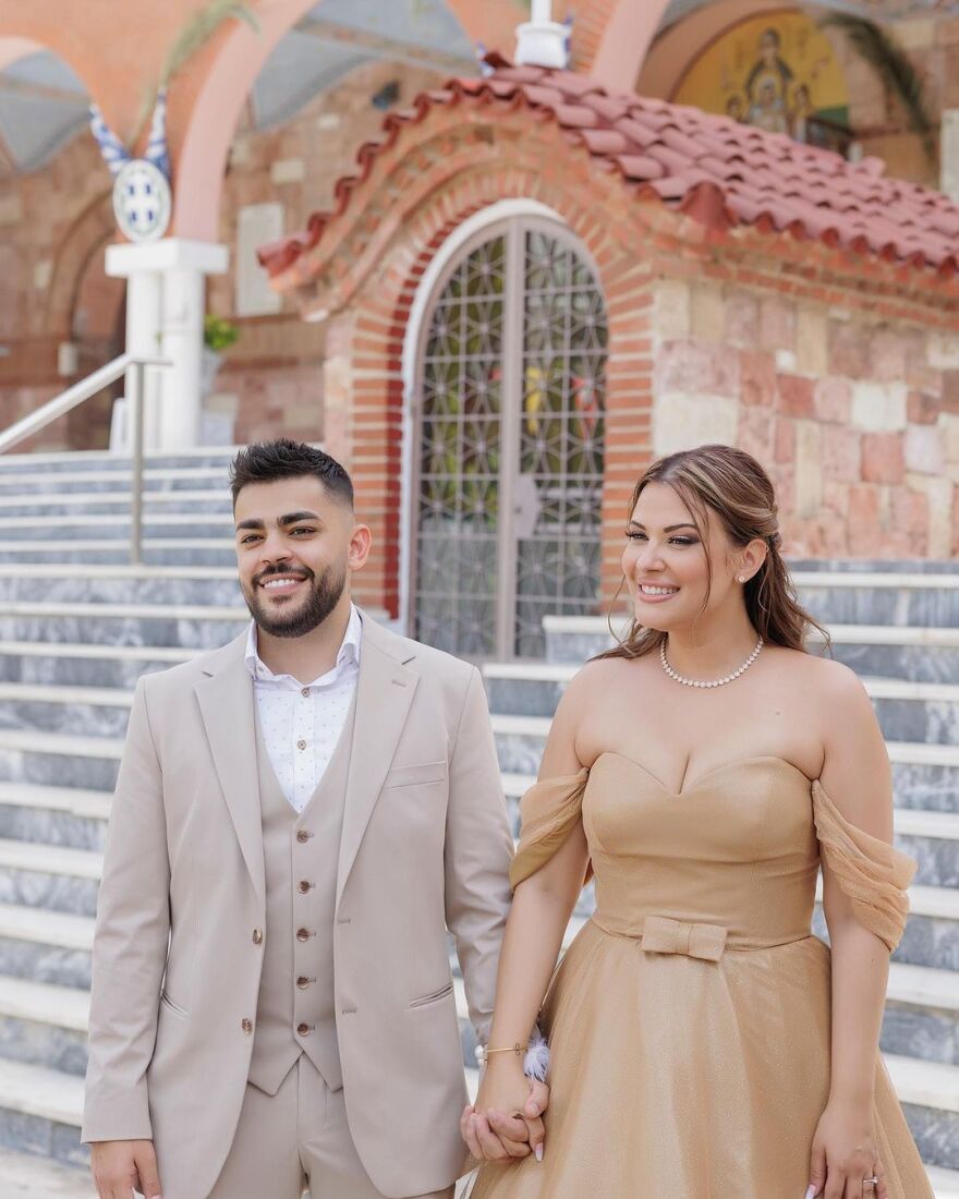 Λάουρα Νάργες - Χρήστος Σαντικάι: Οι φωτογραφίες από τη βάφτιση του γιου τους