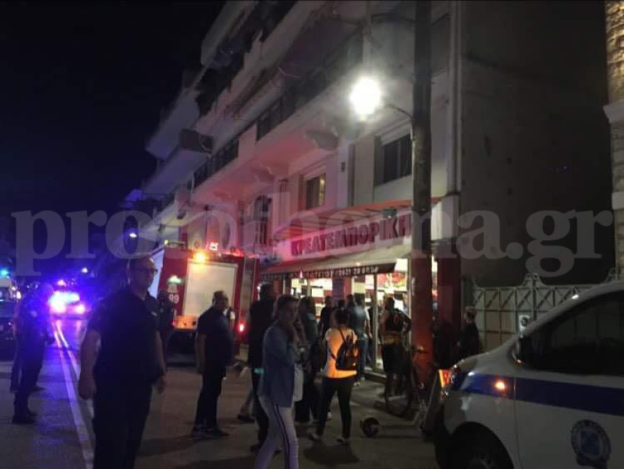 Φρίκη σε κρεοπωλείο στο Μεσολόγγι: Γυναίκα πήγε να καθαρίσει τη μηχανή και την έκοψε ολόκληρη