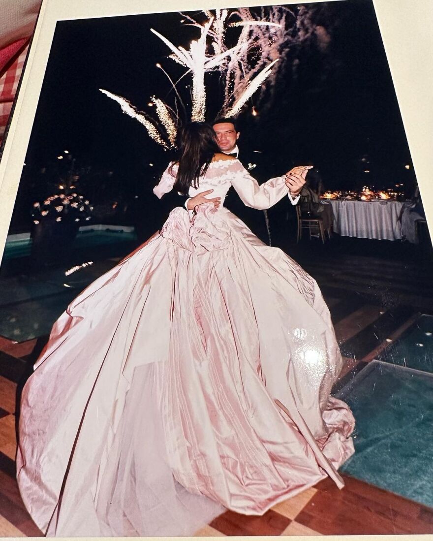 Σήλια Κριθαριώτη: Επέτειος γάμου για τη σχεδιάστρια – «29 χρόνια ευτυχίας και αγάπης»