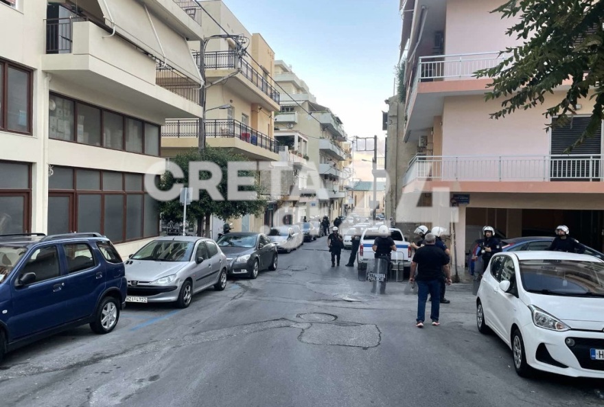 Ηράκλειο: Η αστυνομία εκκένωσε κτήριο που βρισκόταν σε κατάληψη για 20 χρόνια