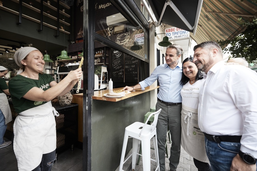 Κυριάκος Μητσοτάκης με Νίκο Χαρδαλιά από Βύρωνα: Θα είμαστε εκεί για να κάνουμε τη ζωή σας καλύτερη κάθε μέρα