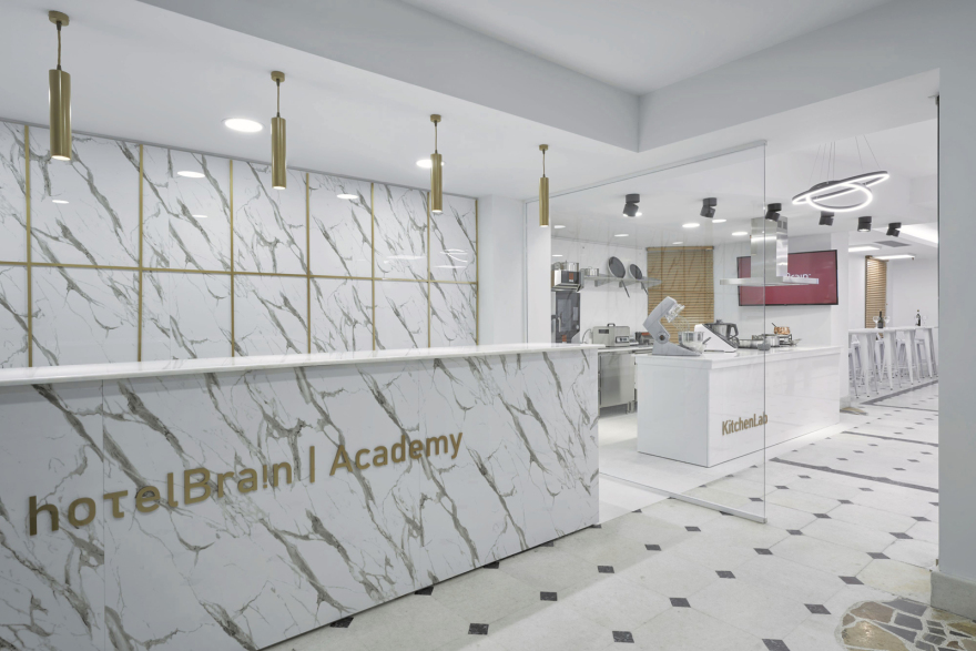 HotelBrain Academy: Κλείστε τώρα θέση στην εκπαίδευση και στην αγορά εργασίας 
