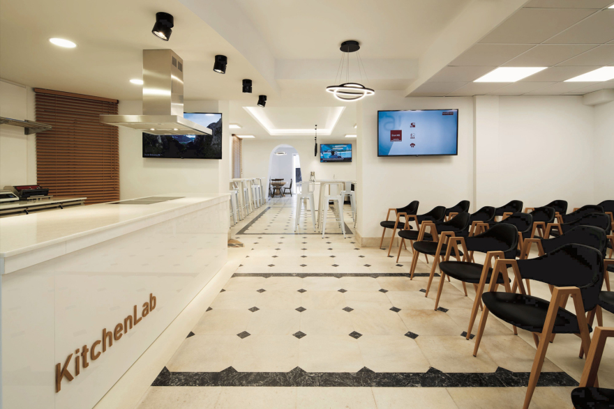 HotelBrain Academy: Κλείστε τώρα θέση στην εκπαίδευση και στην αγορά εργασίας 