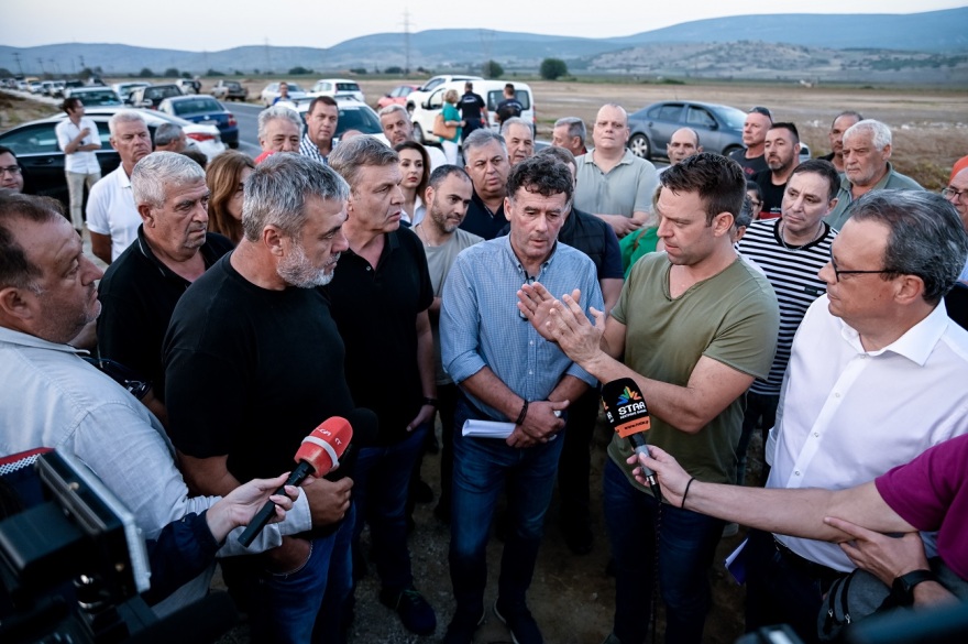 ΣΥΡΙΖΑ: Ο Κασσελάκης είδε τον Γκλέτσο στον Δομοκό - Βίντεο και φωτογραφίες